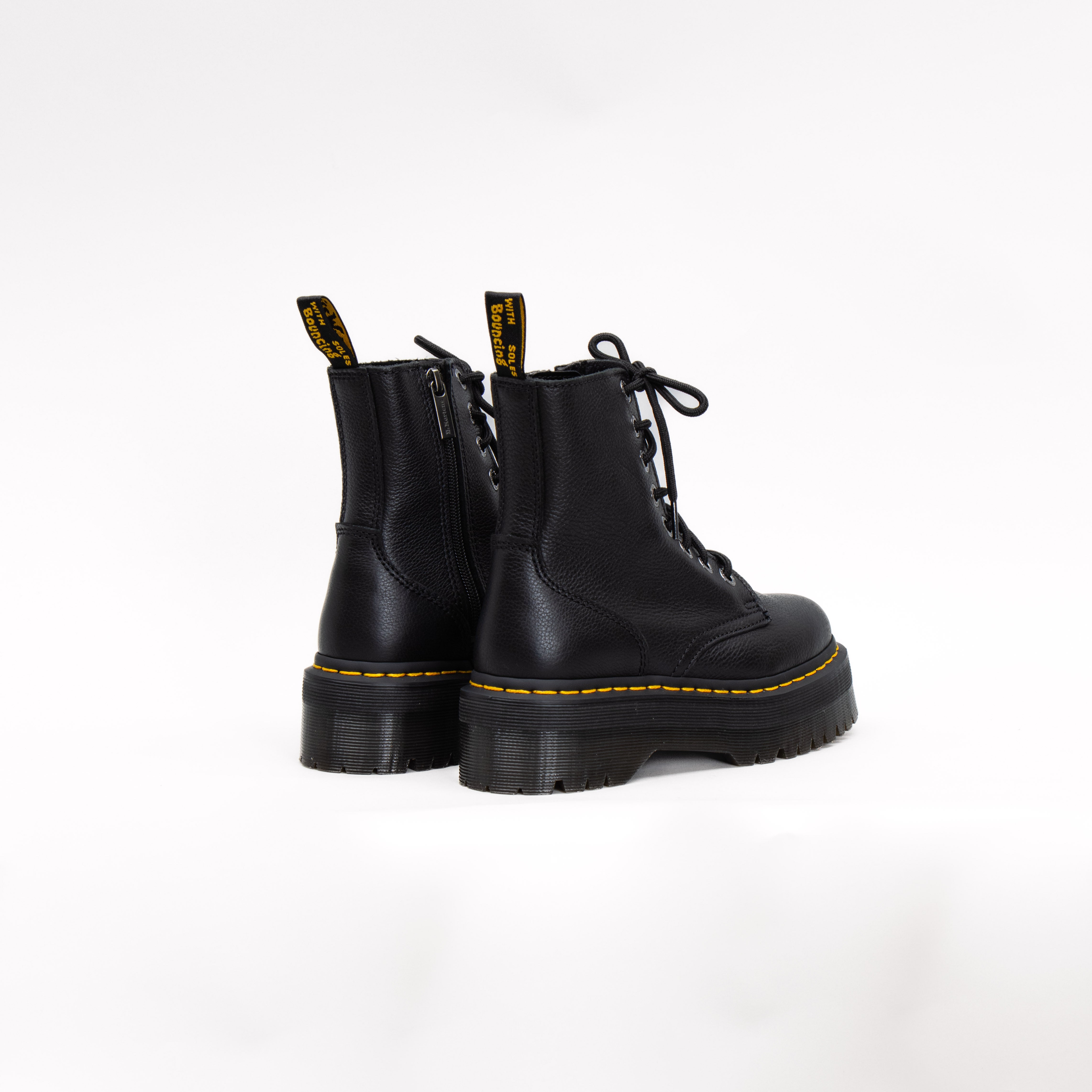 Dr.Martens Stivale platform Jadon III in pelle nero