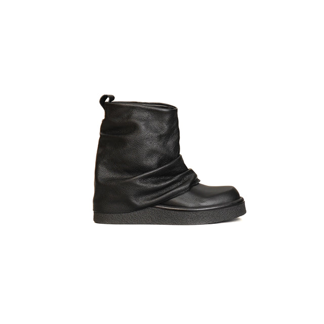 Divine Follie-Low boot with reverse - black