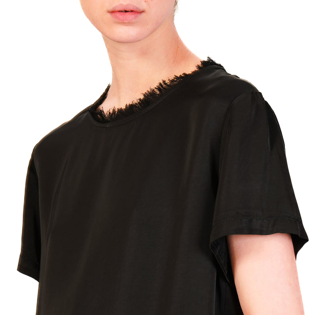 Kontatto-Blusa satin collo sfrangiato - nero