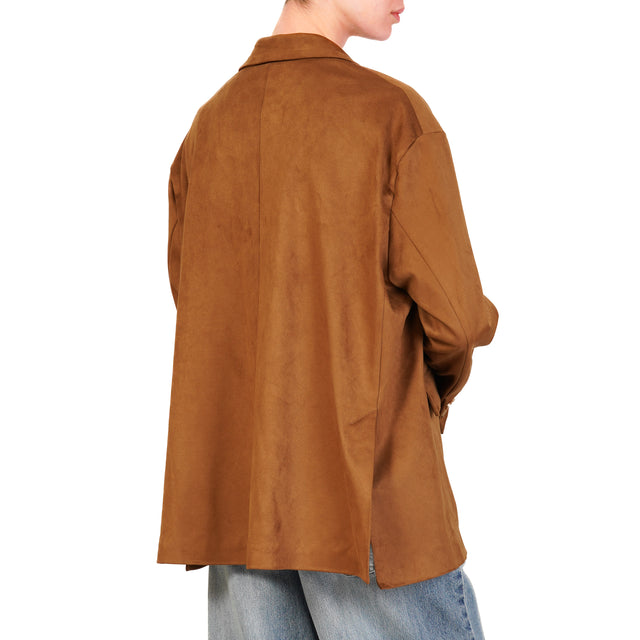 Tensione in-Giacca effetto suede con spilla - cognac