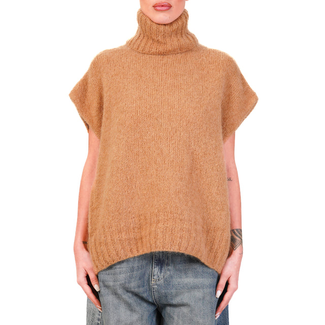 Dixie-Maglia mohair collo alto smanicata - camel