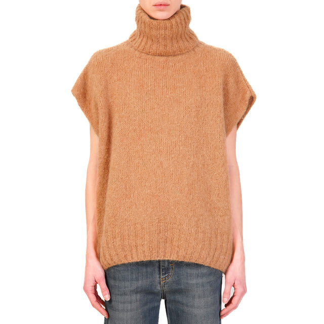 Dixie-Maglia mohair collo alto smanicata - camel