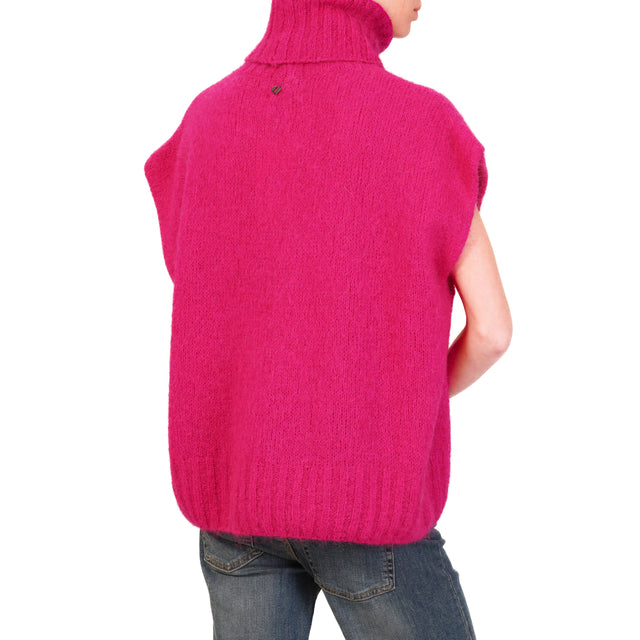 Dixie-Mohair turtleneck sleeveless sweater - fuchsia