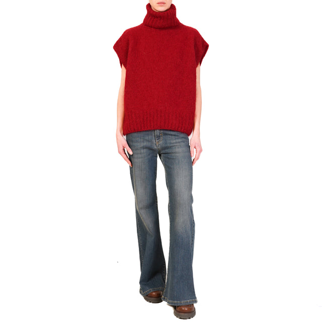 Dixie-Maglia mohair collo alto smanicata - rubino