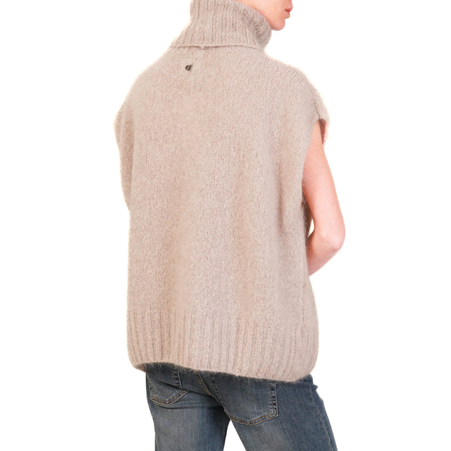 Dixie-Maglia mohair collo alto smanicata - taupe