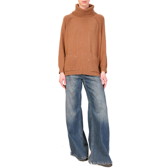 Haveone-Maglia collo alto con tasche e paillettes - camel