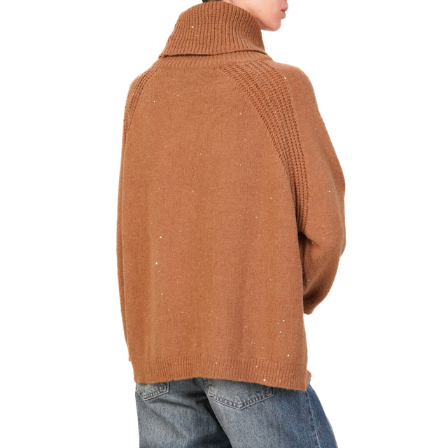 Haveone-Maglia collo alto con tasche e paillettes - camel