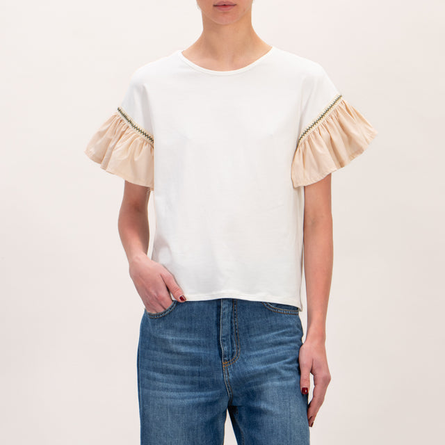 Haveone-Pasamanía para camiseta con volantes - mantequilla/beige