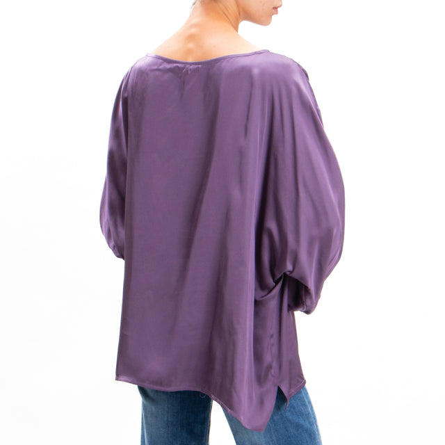 Motel-Blusa in satin spalla scesa con spilla - melanzana