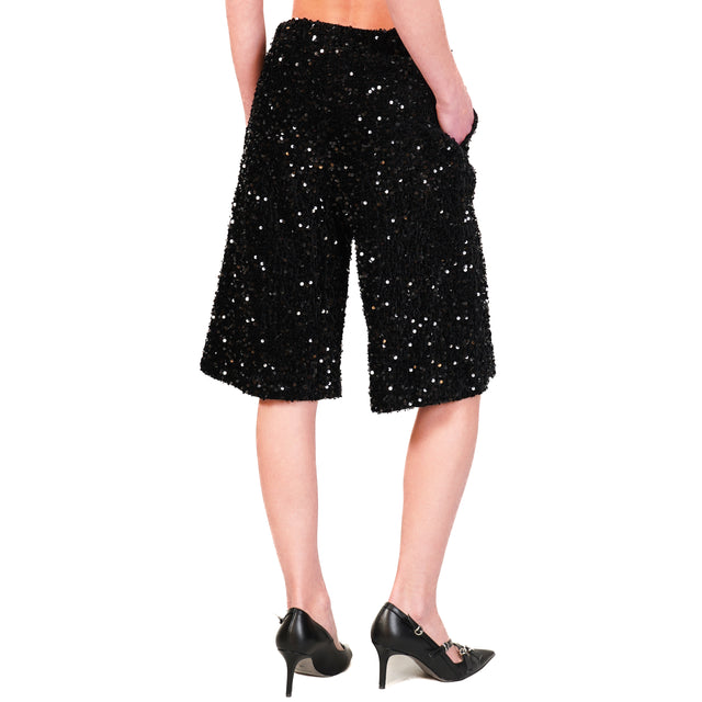 Motel-Bermuda with sequins elastic waist - black