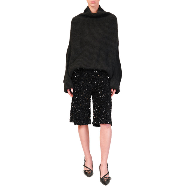 Motel-Bermuda with sequins elastic waist - black