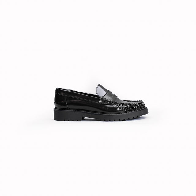 Ovye'-Brushed Leather Moccasin - black