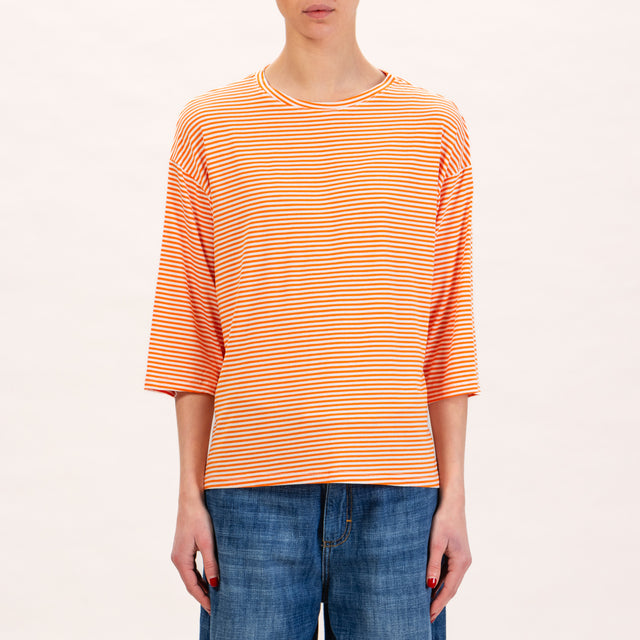 Zeroassoluto-Camiseta de punto a rayas con mangas 3/4 - leche/naranja