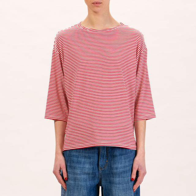 Zeroassoluto-Camiseta de punto a rayas con mangas 3/4 - leche/rojo