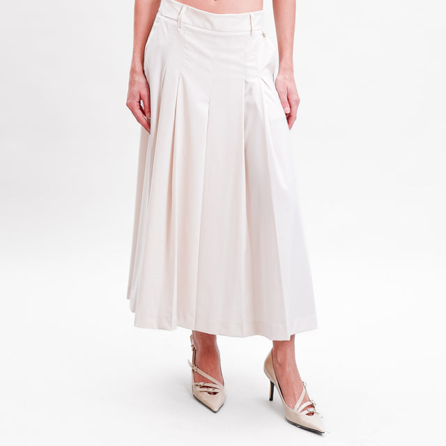 Souvenir-Pleated Crop Trousers - Cream