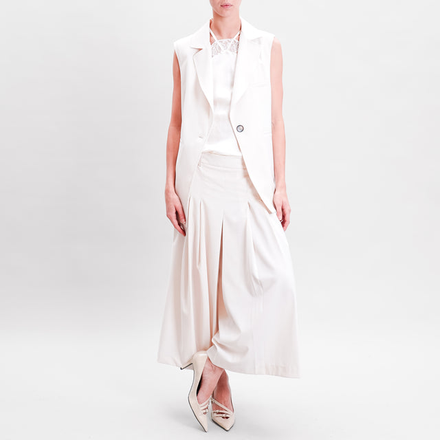 Souvenir-Pleated Crop Trousers - Cream