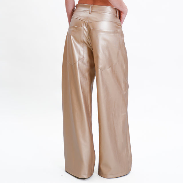 Tensione in-Pantalone wide leg similpelle - laminato oro