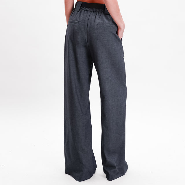 Tensione in-Pantalone palazzo con cintura - grigio