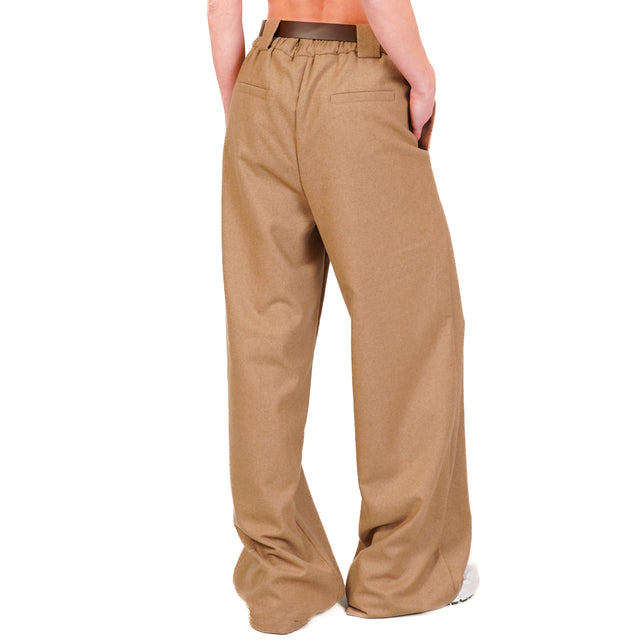 Tensione in-Pantalone palazzo in flanella - camel