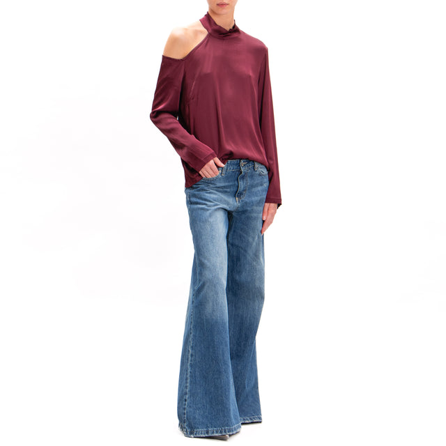 Tensione in-Blusa cut out collo montato in satin - vino