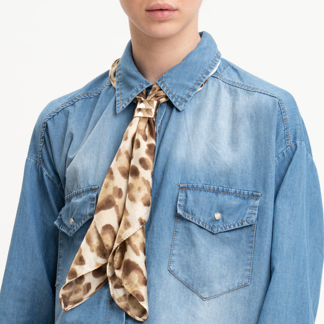 Tensione in-Camicia jeans con foulard - denim/burro/beige