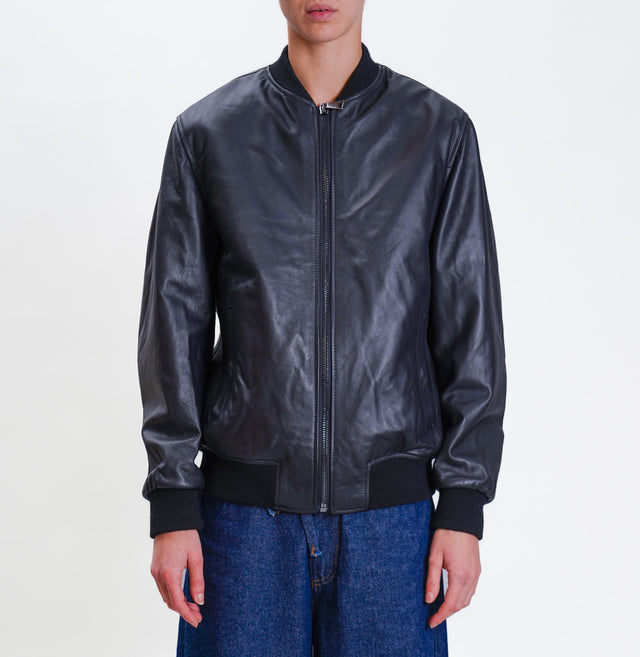 Vicolo-Bomber in pelle nappa - nero