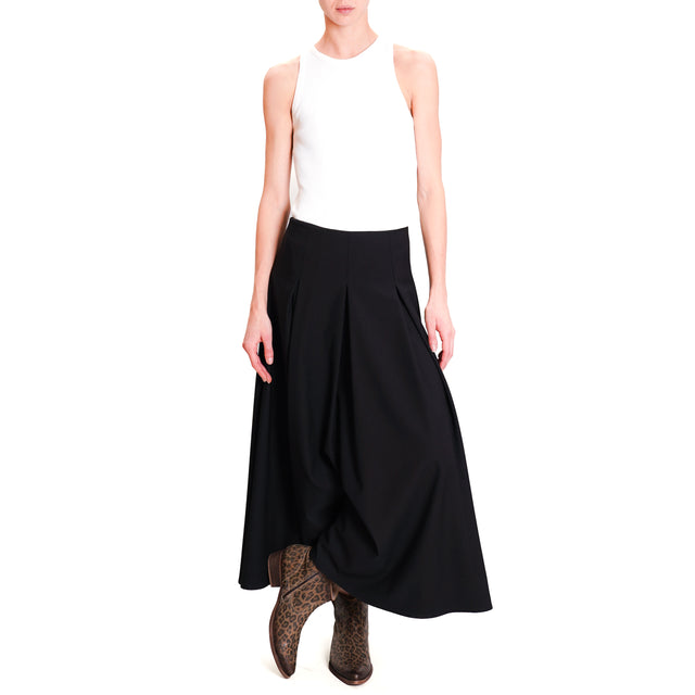 Vicolo-Pleated skirt with zip at the back - black