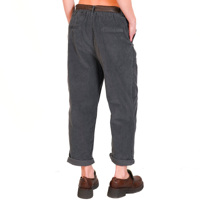 Zeroassoluto-Pantalone LORY velluto millerighe elasticizzato - piombo