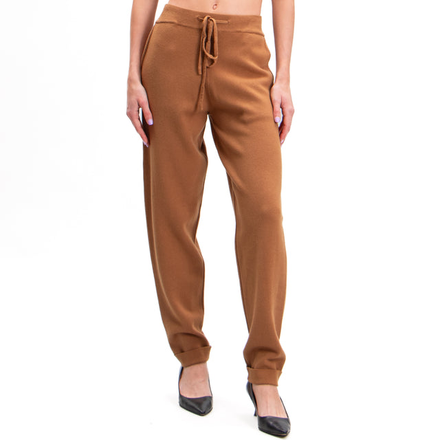 Zeroassoluto-Knitted trousers with drawstring - camel