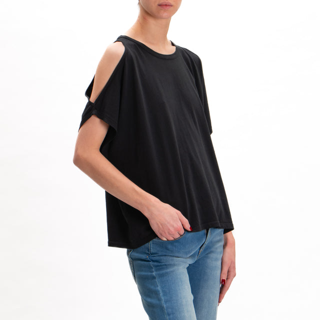 Kontatto-Camiseta de algodón con aberturas - negro