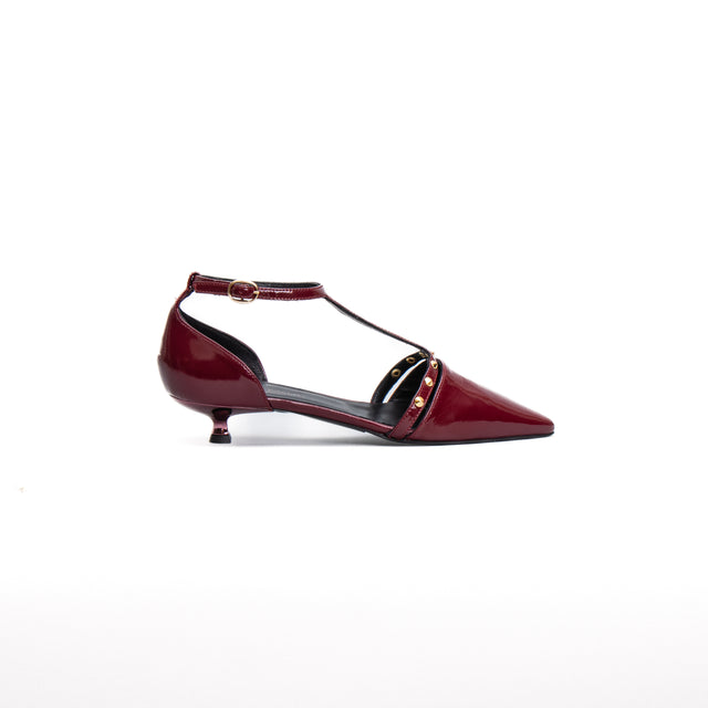 Divine follies-Low heel shoe with studs - ruby